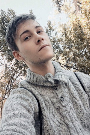 Photo of Ruben Bart from the Latest Netflix gallery