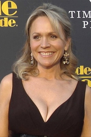 Barbara Alyn Woods photo