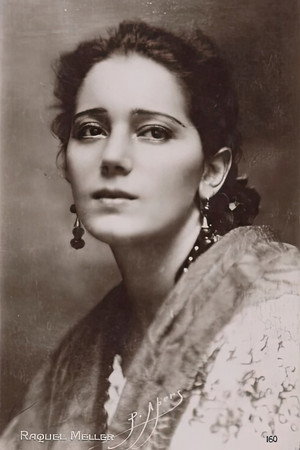 Photo of Raquel Meller from the Latest Netflix gallery