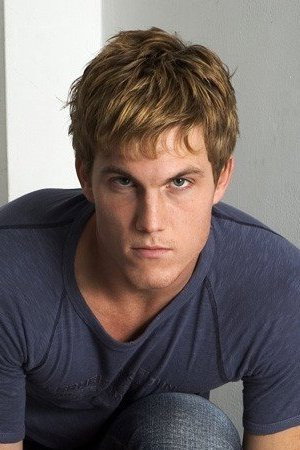 Photo of Dan Craig from the Latest Netflix gallery