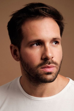 Damien Lauretta photo