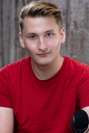 Photo of Robin De Vernon Ryding from the Latest Netflix gallery