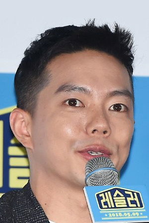 Photo of Kim Dae-woong from the Latest Netflix gallery