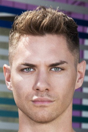 Photo of Zak Bishop from the Latest Netflix gallery