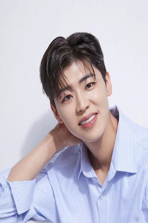 Photo of Park Ji-hyeon from the Latest Netflix gallery