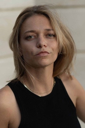 Photo of Louisiane Ader from the Latest Netflix gallery