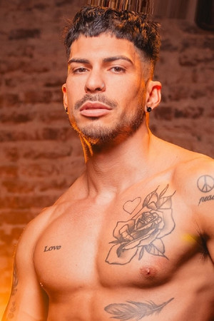 Photo of Bastian Moreyra from the Latest Netflix gallery
