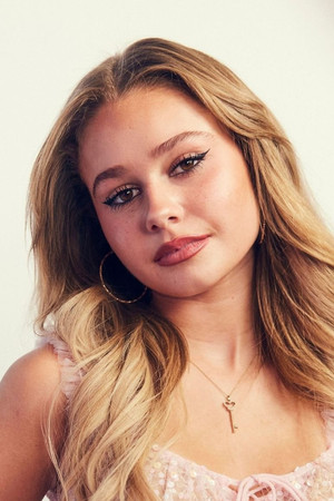 Ruby Rose Turner photo