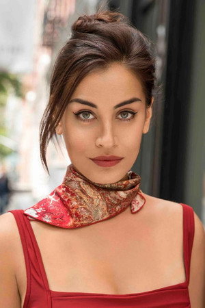 Photo of Lara Wolf from the Latest Netflix gallery