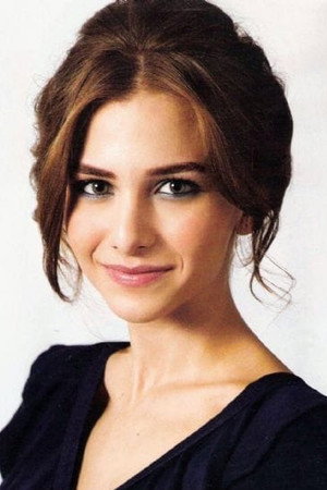 Ezgi Asaroğlu photo