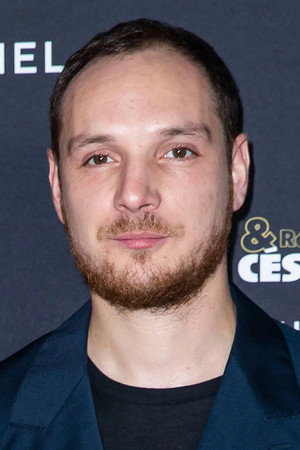 Photo of Alexis Manenti from the Latest Netflix gallery