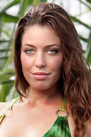 Photo of Amanda Kimmel from the Latest Netflix gallery