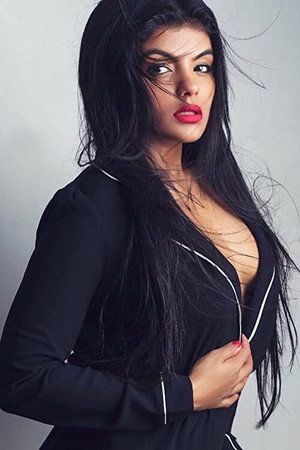 Tejashree Jadhav photo