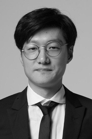 Photo of Qiu Sheng from the Latest Netflix gallery