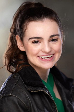 Photo of Eva McManus from the Latest Netflix gallery