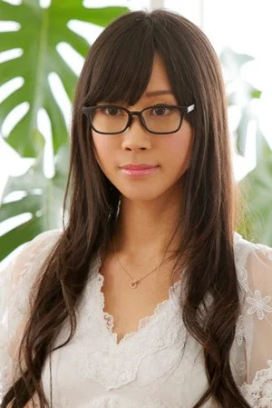 Photo of Ena Uemura from the Latest Netflix gallery