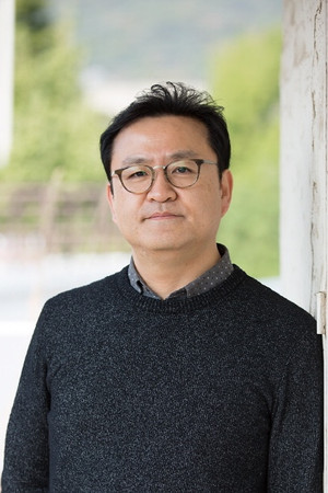 Photo of Lee Won-tae from the Latest Netflix gallery