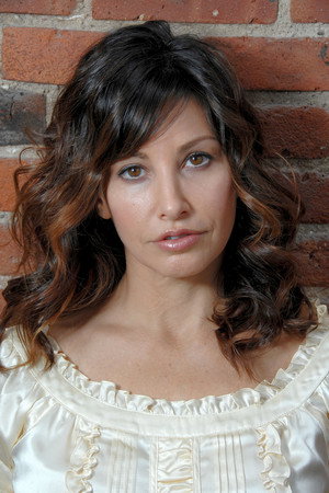 Gina Gershon photo