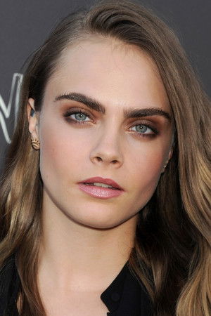 Cara Delevingne photo