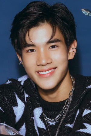 Nattawat Jirochtikul photo