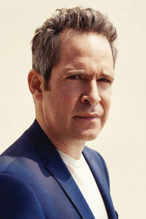 Tom Hollander photo