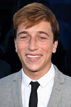 Skyler Gisondo photo
