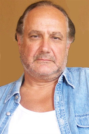 Photo of Xavier Letourneur from the Latest Netflix gallery
