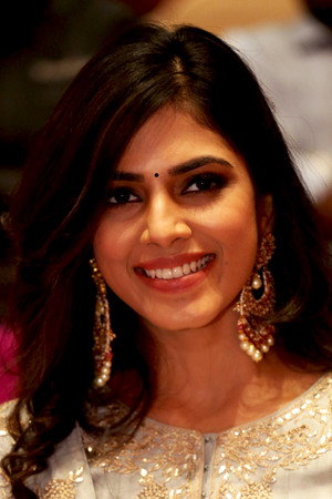 Malavika Mohanan photo
