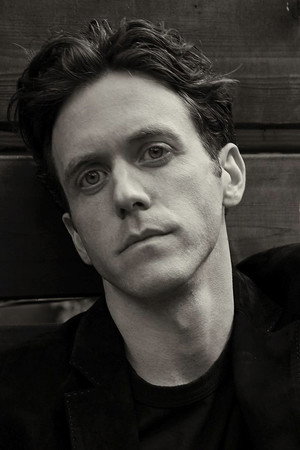 Photo of Ashley Zukerman from the Latest Netflix gallery