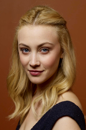 Sarah Gadon photo