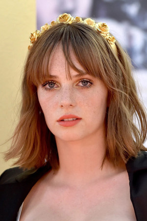 Maya Hawke photo