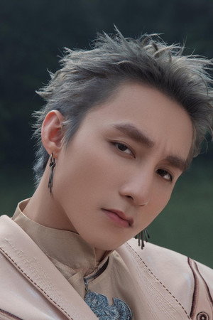 Photo of Sơn Tùng M-TP from the Latest Netflix gallery