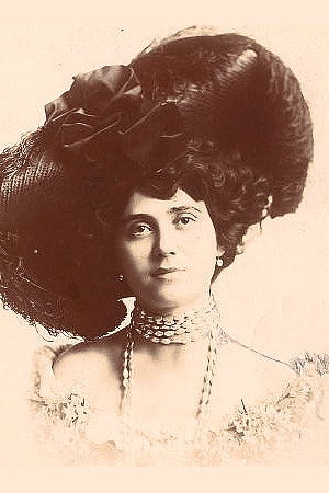Photo of Evelyn Selbie from the Latest Netflix gallery