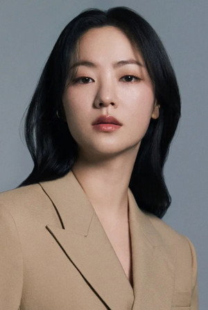 Jeon Yeo-been photo