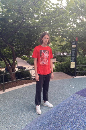 Photo of Jacob Forman from the Latest Netflix gallery