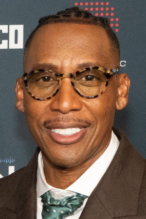 Photo of Raphael Saadiq from the Latest Netflix gallery