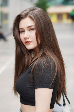 Samantha Melanie Coates photo