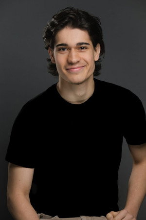 Photo of Theo Amaral from the Latest Netflix gallery