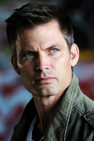 Casper Van Dien photo
