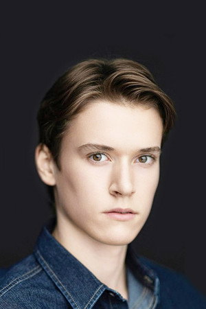 Photo of Everett Andres from the Latest Netflix gallery