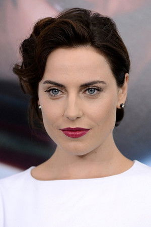 Antje Traue photo