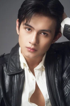 Photo of Matthew Uy from the Latest Netflix gallery