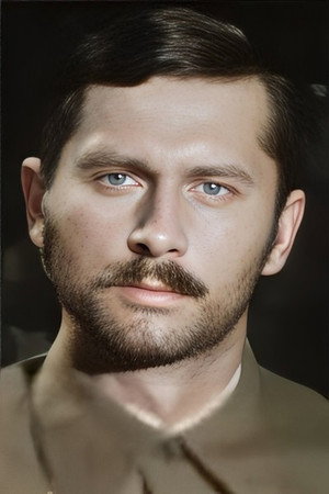 Photo of Arnold Pomazan from the Latest Netflix gallery