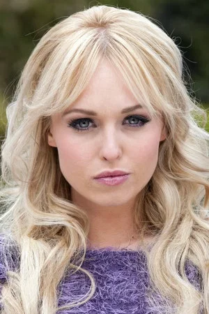Photo of Jorgie Porter from the Latest Netflix gallery