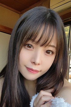Photo of Yagi Nana from the Latest Netflix gallery