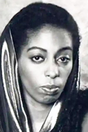 Photo of Claudia Fontaine from the Latest Netflix gallery