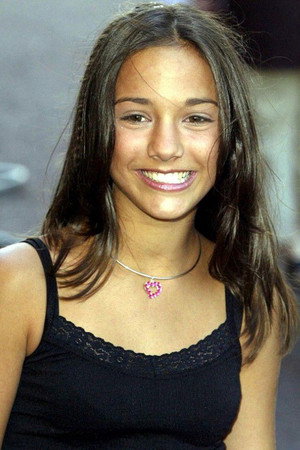 Frankie Bridge photo