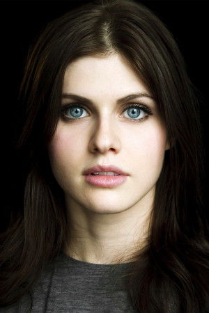 Alexandra Daddario photo