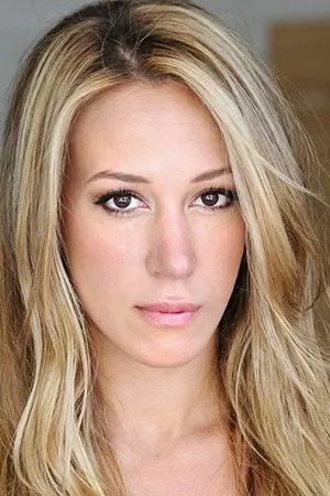 Photo of Haylie Duff from the Latest Netflix gallery