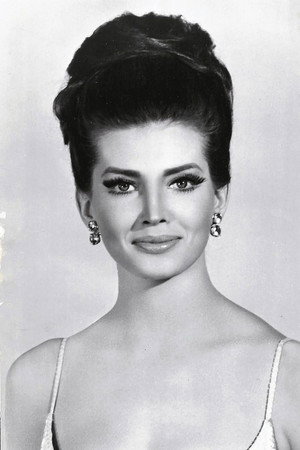 Gayle Hunnicutt photo